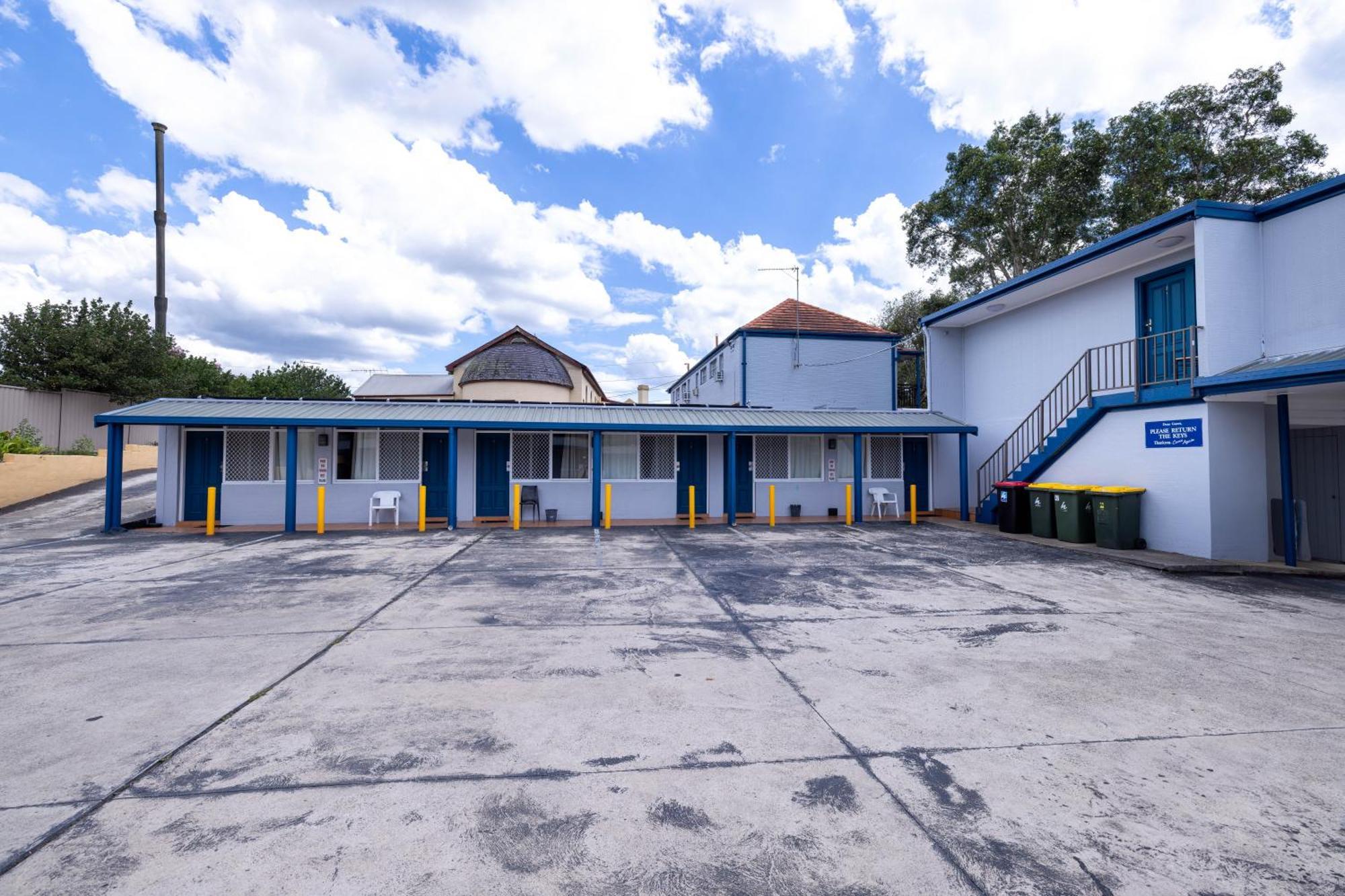 Windsor Heritage Motel Luaran gambar