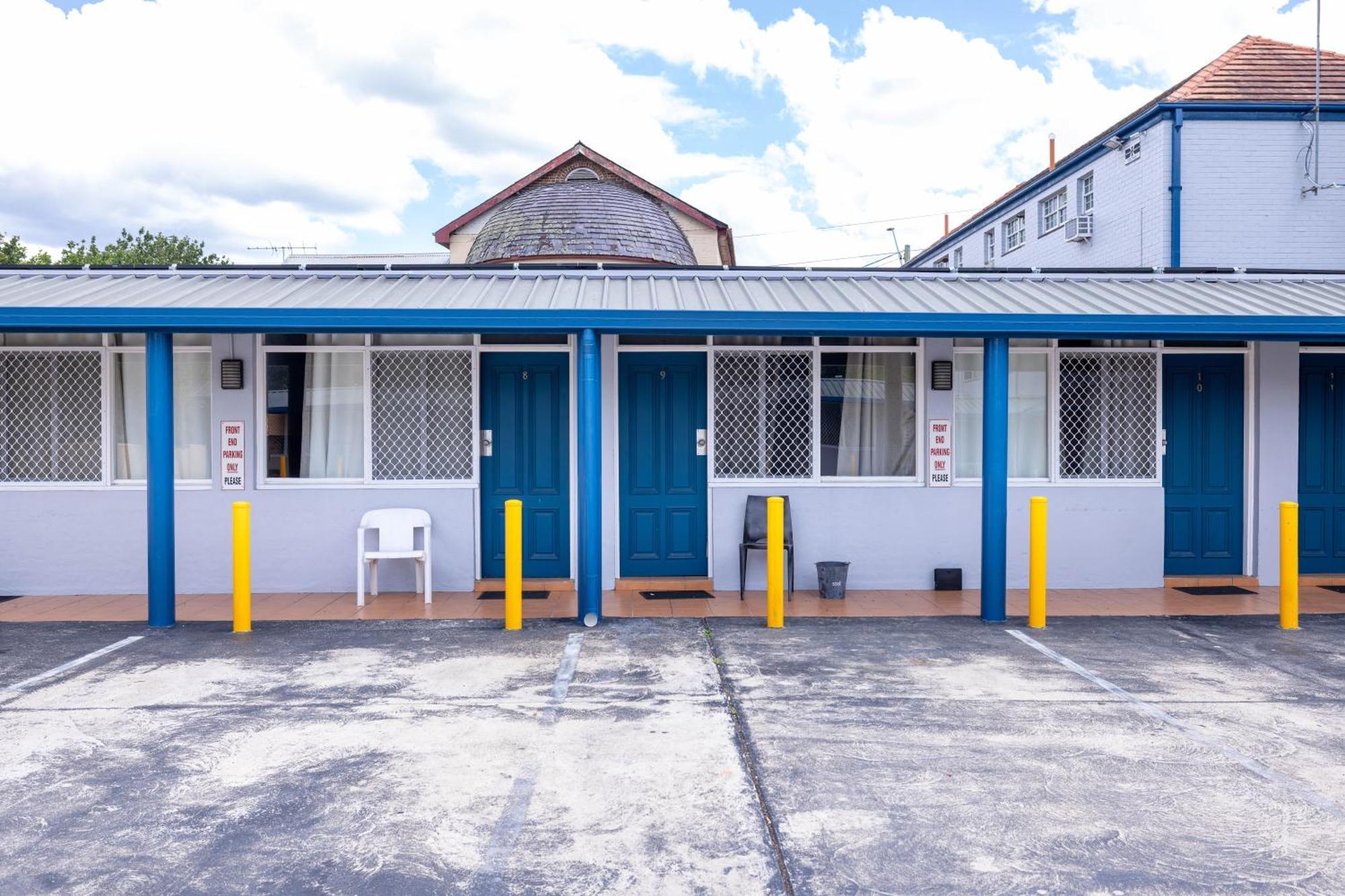 Windsor Heritage Motel Luaran gambar